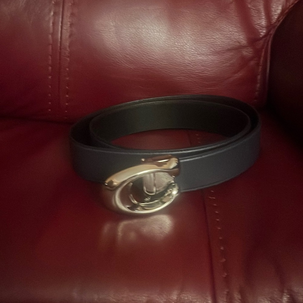 Men’s Coach belt